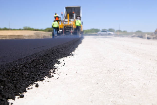 Best Driveway Paving Contractor  in Leith Hatfield, PA